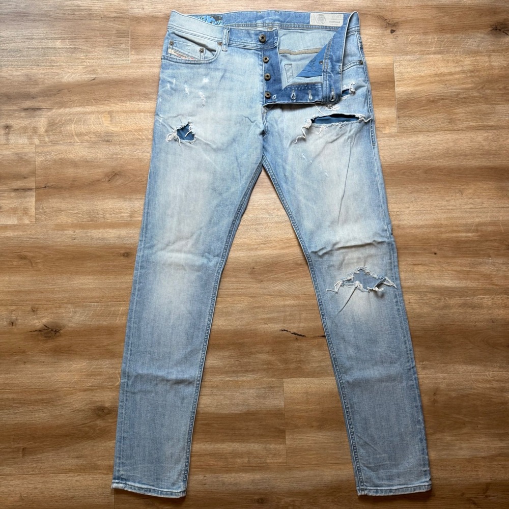 Diesel Tepphar Jeans Mens 32x32 Light Blue Slim Carrot Distressed Ripped 0857F